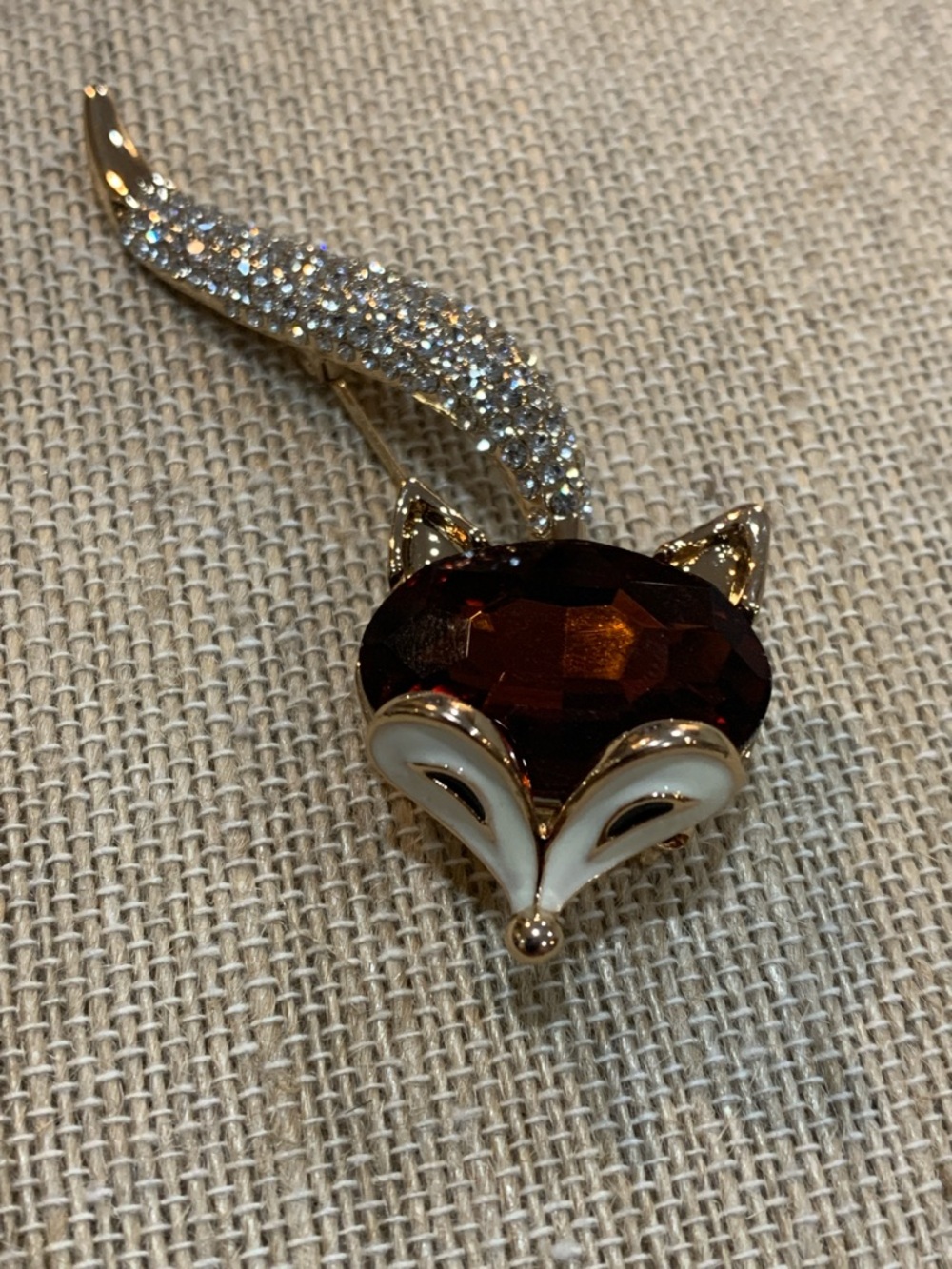 NWOT Fox Brooch